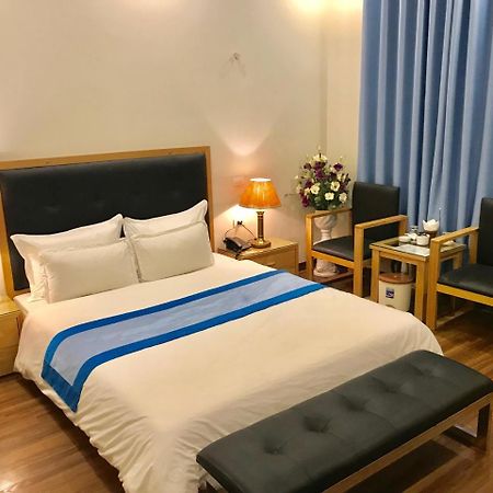Hotel Royal Van Lung エクステリア 写真