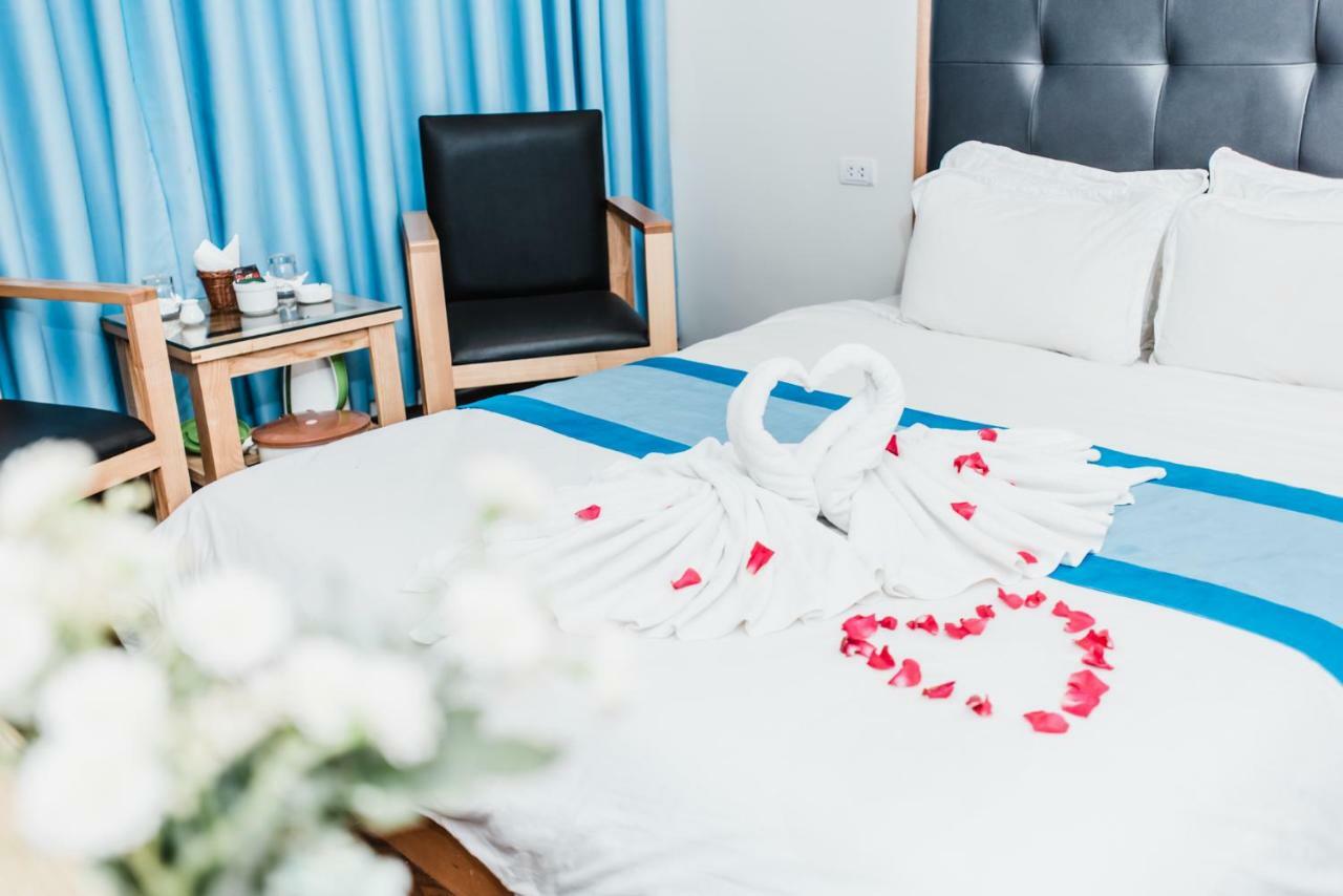 Hotel Royal Van Lung エクステリア 写真