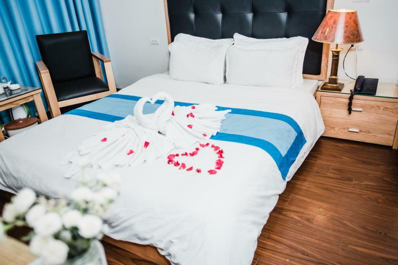 Hotel Royal Van Lung エクステリア 写真
